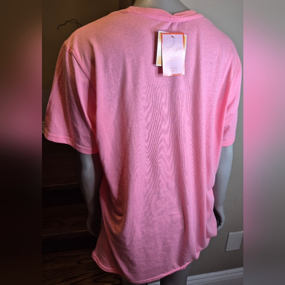 Pink Graphic Tee - Picture 3 of 9